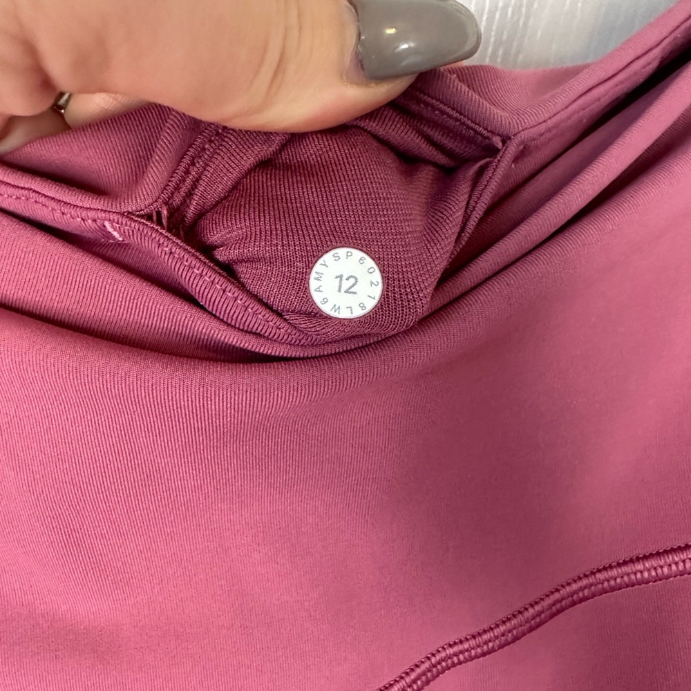 Lululemon All The Right Places Crop II *23" Moss Rose sz. 12 - Picture 8 of 8